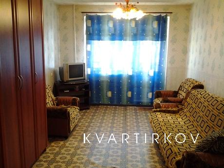 Сдаю посуточно однокомнатную квартиру. Рядом метро , тц Мега