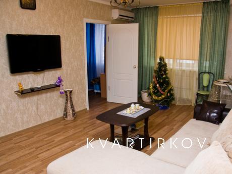 Comfortable apartment in the center, Volgograd - apartment by the day