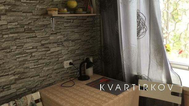 1к. кв-ра в самом ЦЕНТРЕ Екатеринбург, Екатеринбург - квартира посуточно