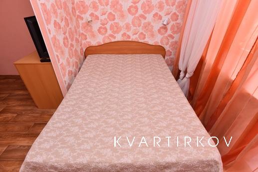 1к. кв-ра в самом ЦЕНТРЕ Екатеринбург, Екатеринбург - квартира посуточно