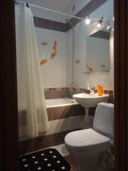 2к.кв-ра в самом ЦЕНТРЕ Екатеринбурга, Екатеринбург - квартира посуточно