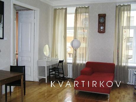 Apartment on Nevsky Avenu, Saint Petersburg - apartment by the day