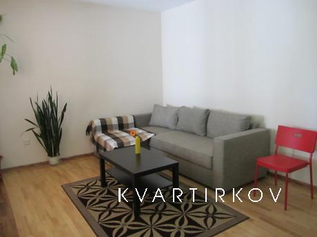 Просторная 3-х комн кв-ра в Центре, Краснодар - квартира посуточно