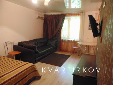 Квартира-студия с большой угловой ванной, Волгоград - квартира посуточно