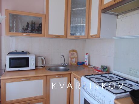 2-комнатная квартира с большой ванной, Волгоград - квартира посуточно