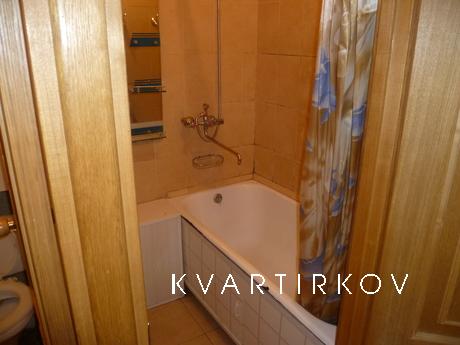 Уютная 2-х комнатная квартира, Комсомольск-на-Амуре - квартира посуточно