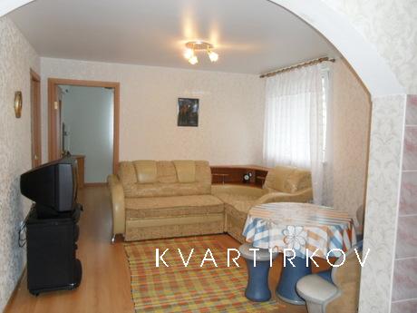 Предлагается в аренду посуточно 3-х квартира в частном котте