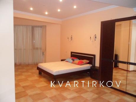 «Александрийский маяк» в Сочи расположен всего в 70 метрах о