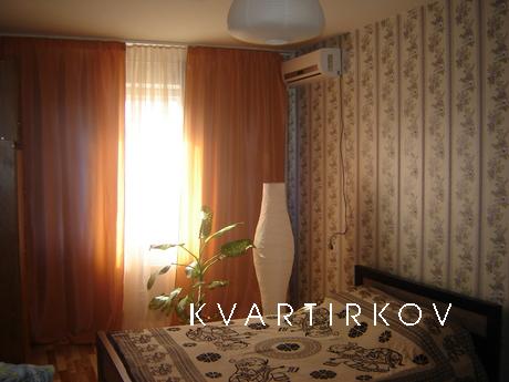 Сдаю 1 ком квартиру посуточно Вся мебель и быт техника. инте