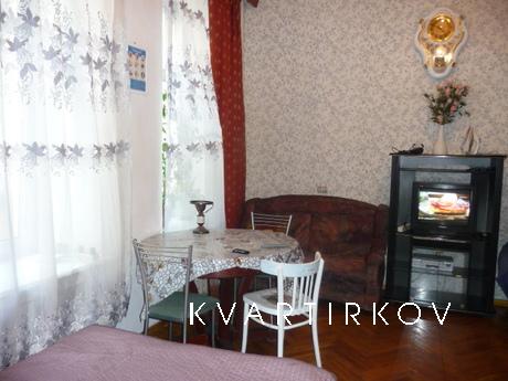 Rent apartment in the center, Saint Petersburg - apartment by the day