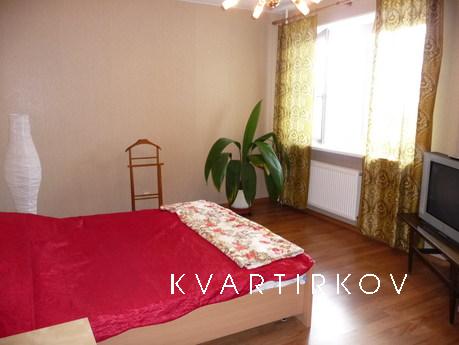 Rent one room 2 square in St. Petersburg. Little Bucharest 1