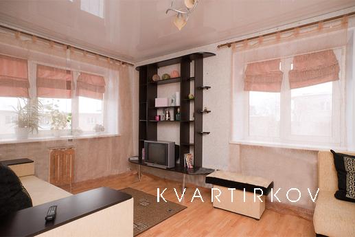 Этаж 4/5. В квартире есть кабельное ТВ, безлимитный Интернет