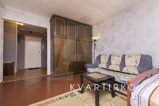 Стоимость проживания от 2000 до 3000 руб/сутки. Квартира в М