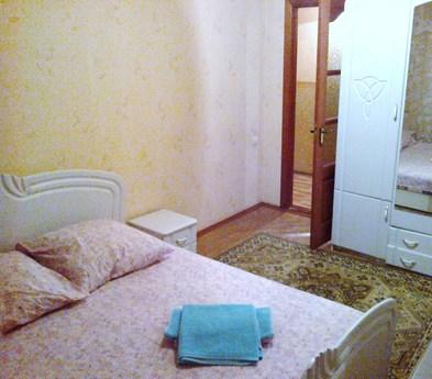 Квартира 3-х кімнатна на вул. Калиновій, Дніпро (Дніпропетровськ) - квартира подобово