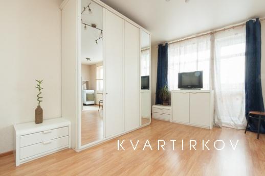 Рядом все виды транспорта,в шаговой доступности ж/д вокзал,с