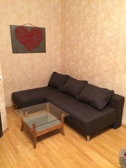 Квартира  рядом с метро Динамо, Екатеринбург - квартира посуточно