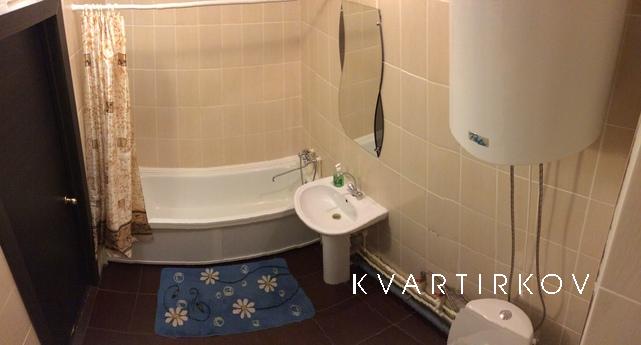 Квартира  рядом с метро Динамо, Екатеринбург - квартира посуточно