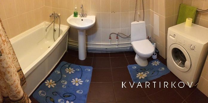 Квартира  рядом с метро Динамо, Екатеринбург - квартира посуточно