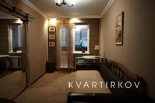 with a design renovation in the center, Naberezhnye Chelny - apartment by the day