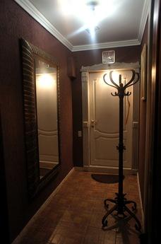 with a design renovation in the center, Naberezhnye Chelny - apartment by the day