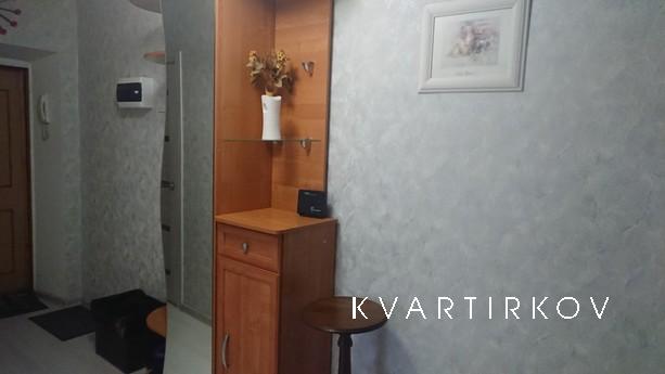 2-room apartment on Bolshaya Sadovaya, Rostov-on-Don - apartment by the day