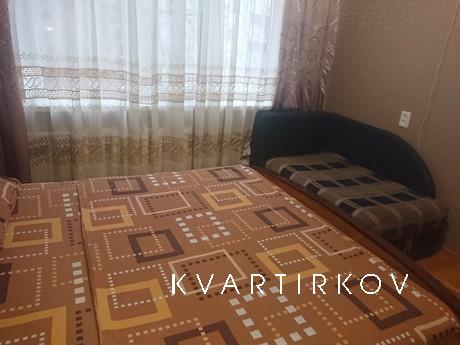 2 bedroom apartment on Krasnoarmeyskaya, Rostov-on-Don - apartment by the day