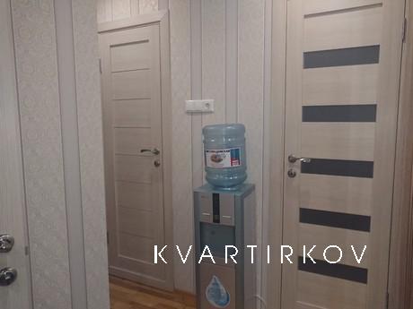 2 bedroom apartment on Krasnoarmeyskaya, Rostov-on-Don - apartment by the day