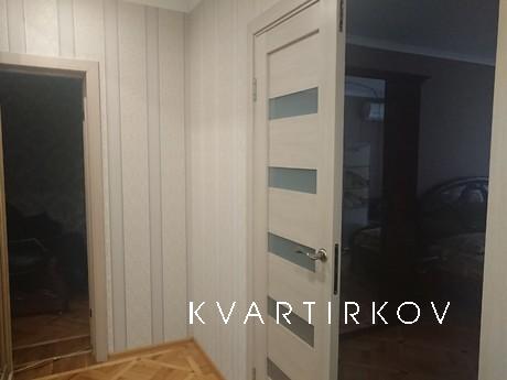 2 bedroom apartment on Krasnoarmeyskaya, Rostov-on-Don - apartment by the day