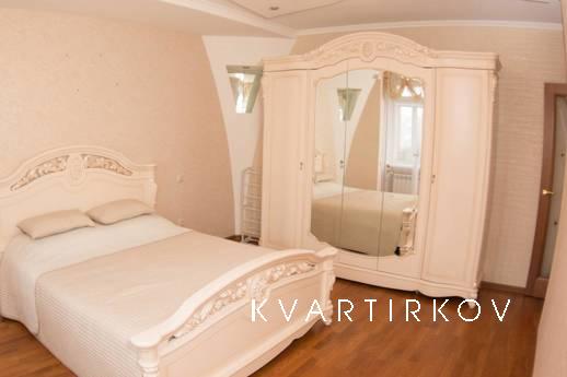 2 bedroom apartment renovated. The apartment has everything 