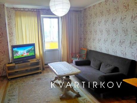 Двухкомнатная квартира бизнес класса с интернет. Мебель, тех