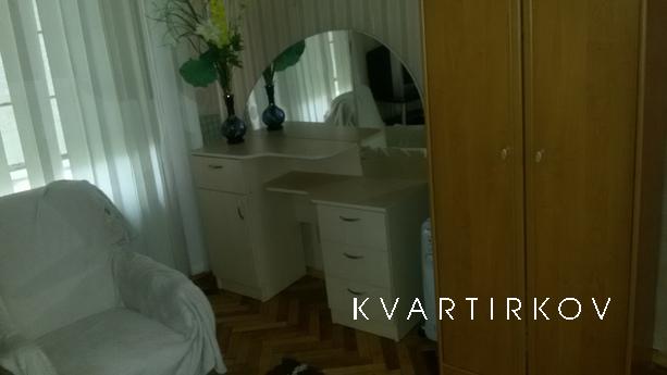Rent 2 com st. Pool 10, Kyiv - apartment by the day