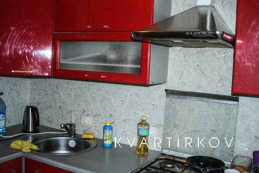 1-комн. кв. возле АВТОВОКЗАЛА ЮЖНОГО, Екатеринбург - квартира посуточно