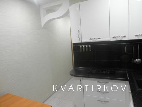 Сдается посуточно 2к. квартира. Евро, Казань - квартира посуточно