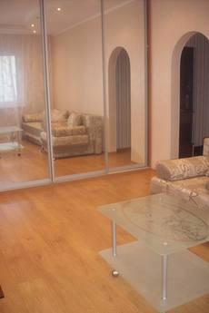 Сдам посуточно 1-2-3 комнатные квартиры, Сургут - квартира посуточно