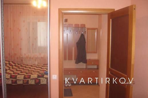 Сдам посуточно 1,2, 3 комнатные в городе, Сургут - квартира посуточно