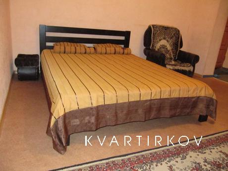 For rent on the avenue. Petrovsky. Own, Dnipro (Dnipropetrovsk) - apartment by the day