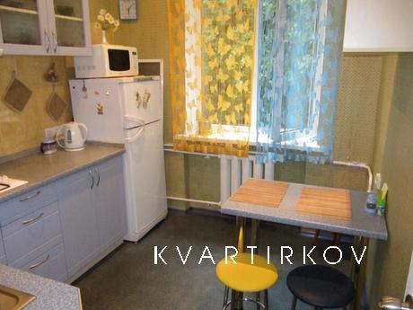 For rent on the avenue. Petrovsky. Own, Dnipro (Dnipropetrovsk) - apartment by the day