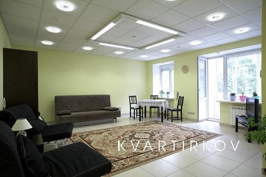 Посуточно космонавтов 58, Екатеринбург - квартира посуточно