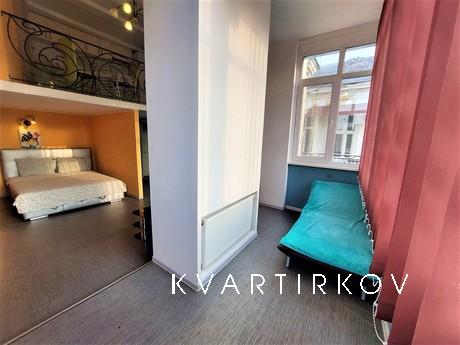 Duplex apartment in the Center of Odessa, Odessa - apartment by the day