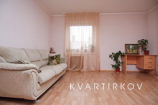 Челябинск Молодогвардейцев, 39В, Челябинск - квартира посуточно