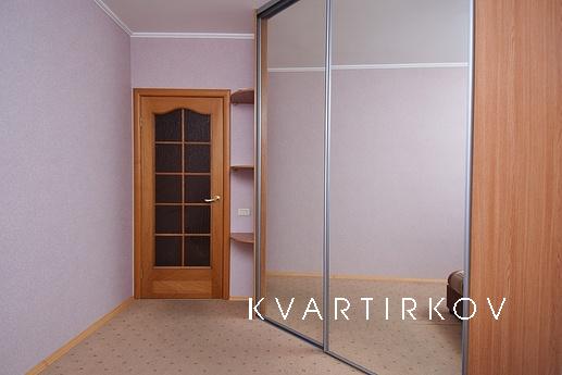 Челябинск Молодогвардейцев, 39В, Челябинск - квартира посуточно