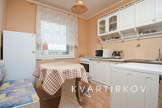 Челябинск Молодогвардейцев, 39В, Челябинск - квартира посуточно