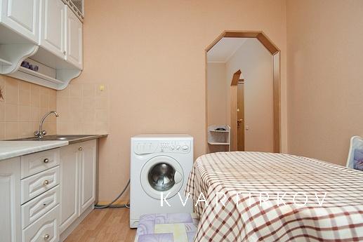 Челябинск Молодогвардейцев, 39В, Челябинск - квартира посуточно