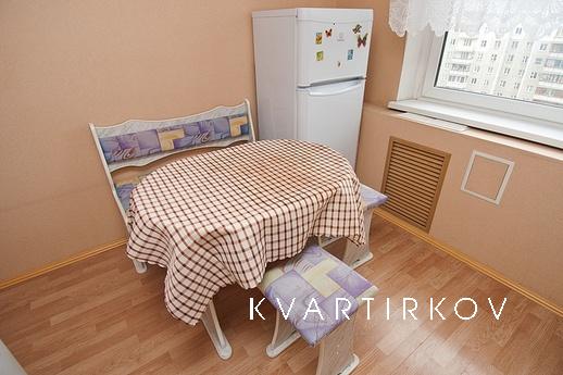 Челябинск Молодогвардейцев, 39В, Челябинск - квартира посуточно