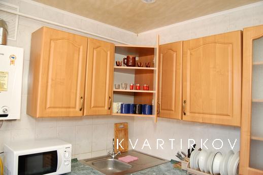 3-k. apartment on Cathedral Square., Poltava - apartment by the day