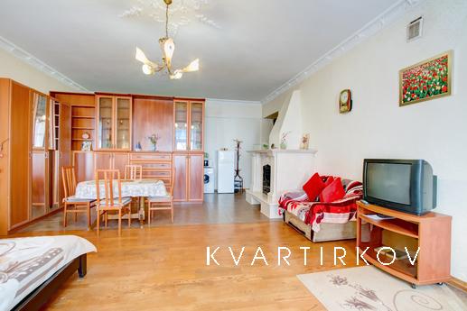 Rent 1k. Ekaterininskaya / Deribasovskay, Odessa - apartment by the day