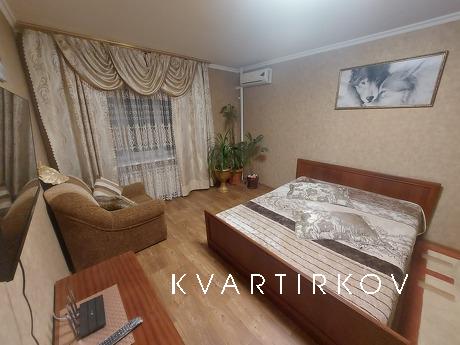 Rent a beautiful 2-bedroom apartment, Kropyvnytskyi (Kirovohrad) - apartment by the day