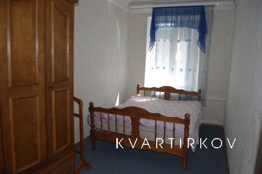 3-room m.Nivki near ExpoPlaza, Kyiv - apartment by the day