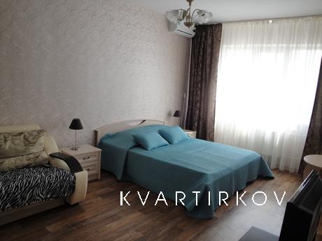 Стильная квартира с королевской кроватью, Краснодар - квартира посуточно