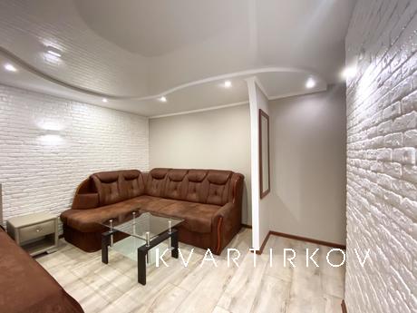 New luxury apartment in the center of Ba, Bakhmut (Artemivsk) - apartment by the day